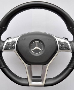 interior-steering-wheel